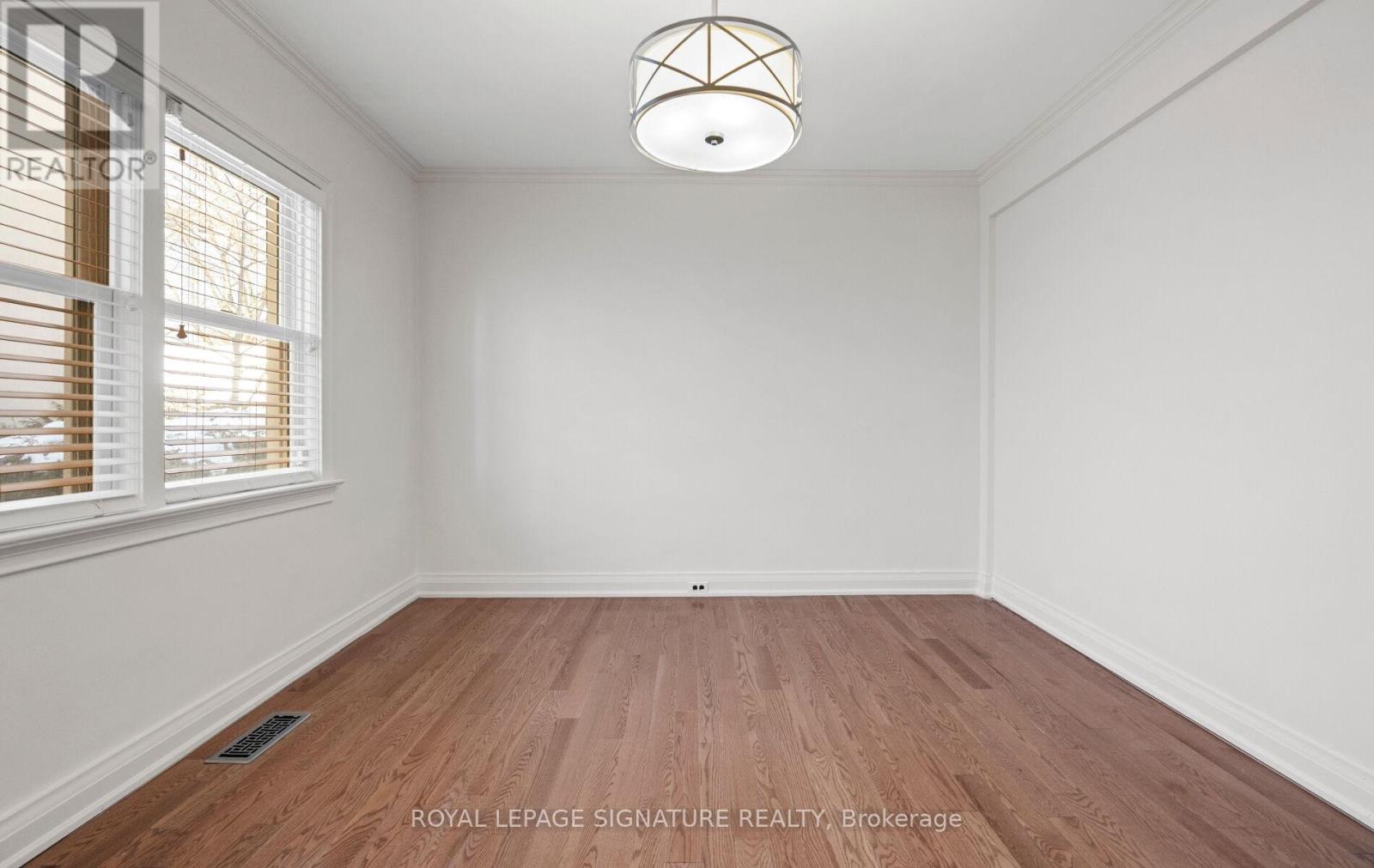 28 Eagle Road, Toronto, Ontario  M8Z 4H5 - Photo 22 - W12728608