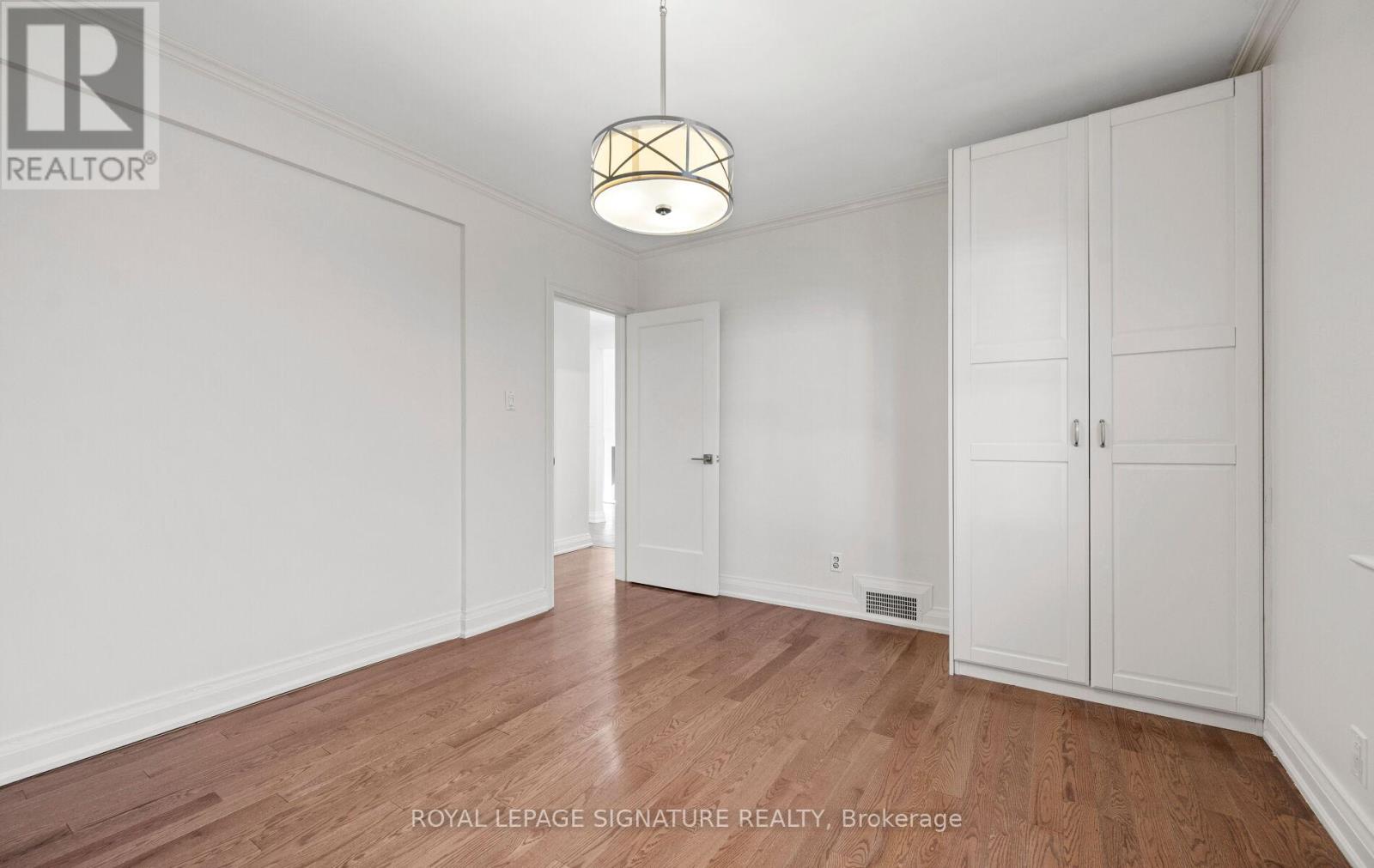 28 Eagle Road, Toronto, Ontario  M8Z 4H5 - Photo 23 - W12728608