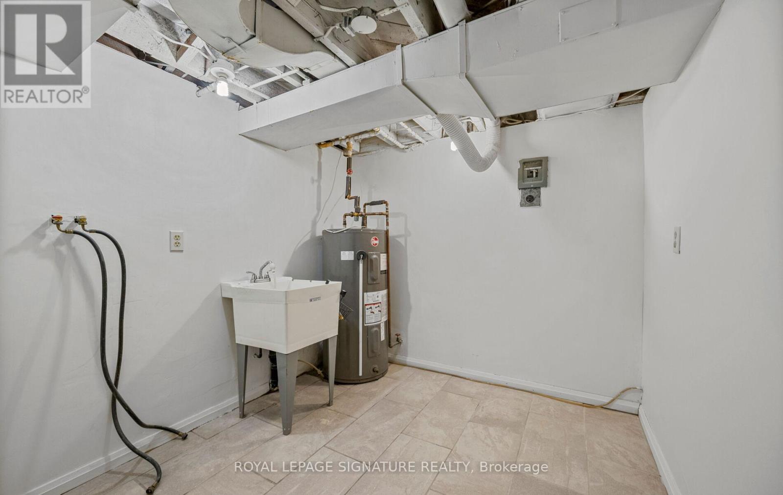 28 Eagle Road, Toronto, Ontario  M8Z 4H5 - Photo 38 - W12728608