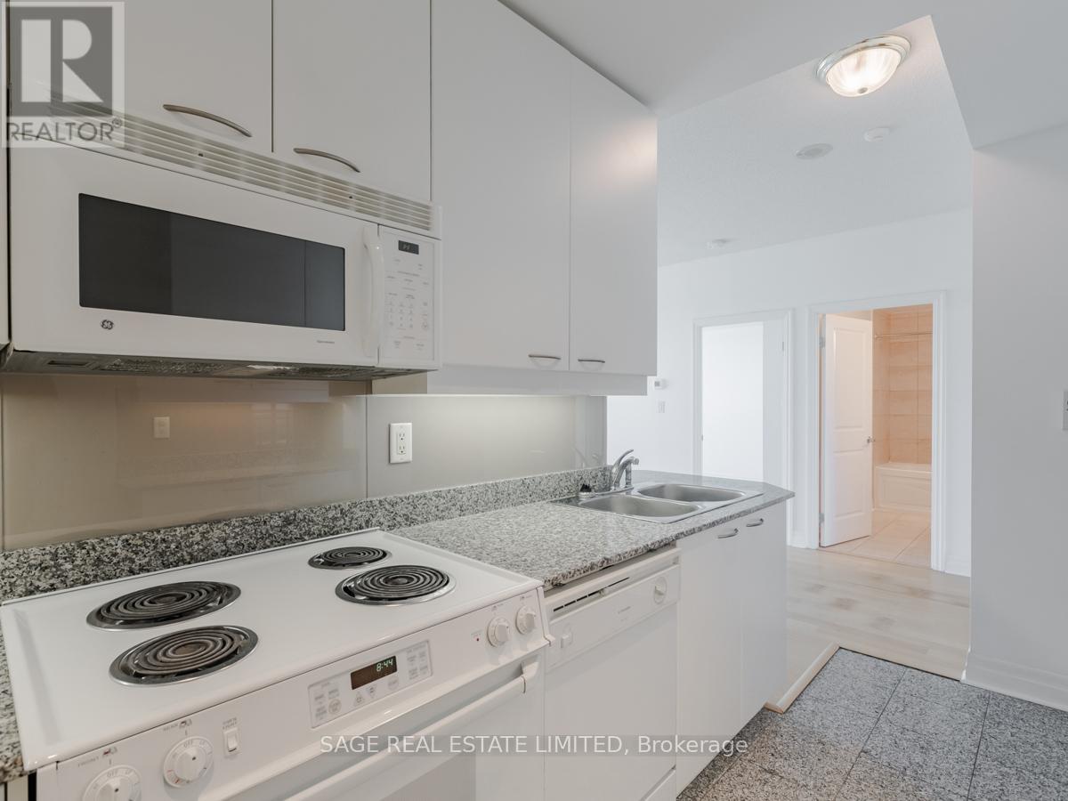 Ph208 - 88 Palace Pier Court, Toronto, Ontario  M8V 4C2 - Photo 10 - W12728654