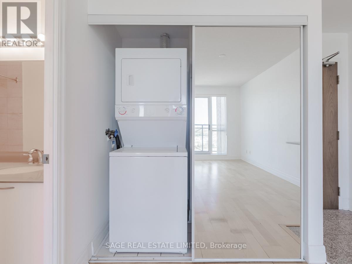 Ph208 - 88 Palace Pier Court, Toronto, Ontario  M8V 4C2 - Photo 18 - W12728654