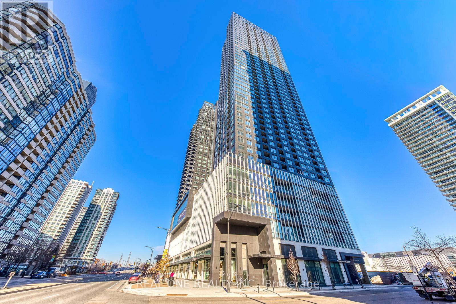 804 - 395 SQUARE ONE DRIVE, Mississauga, Ontario