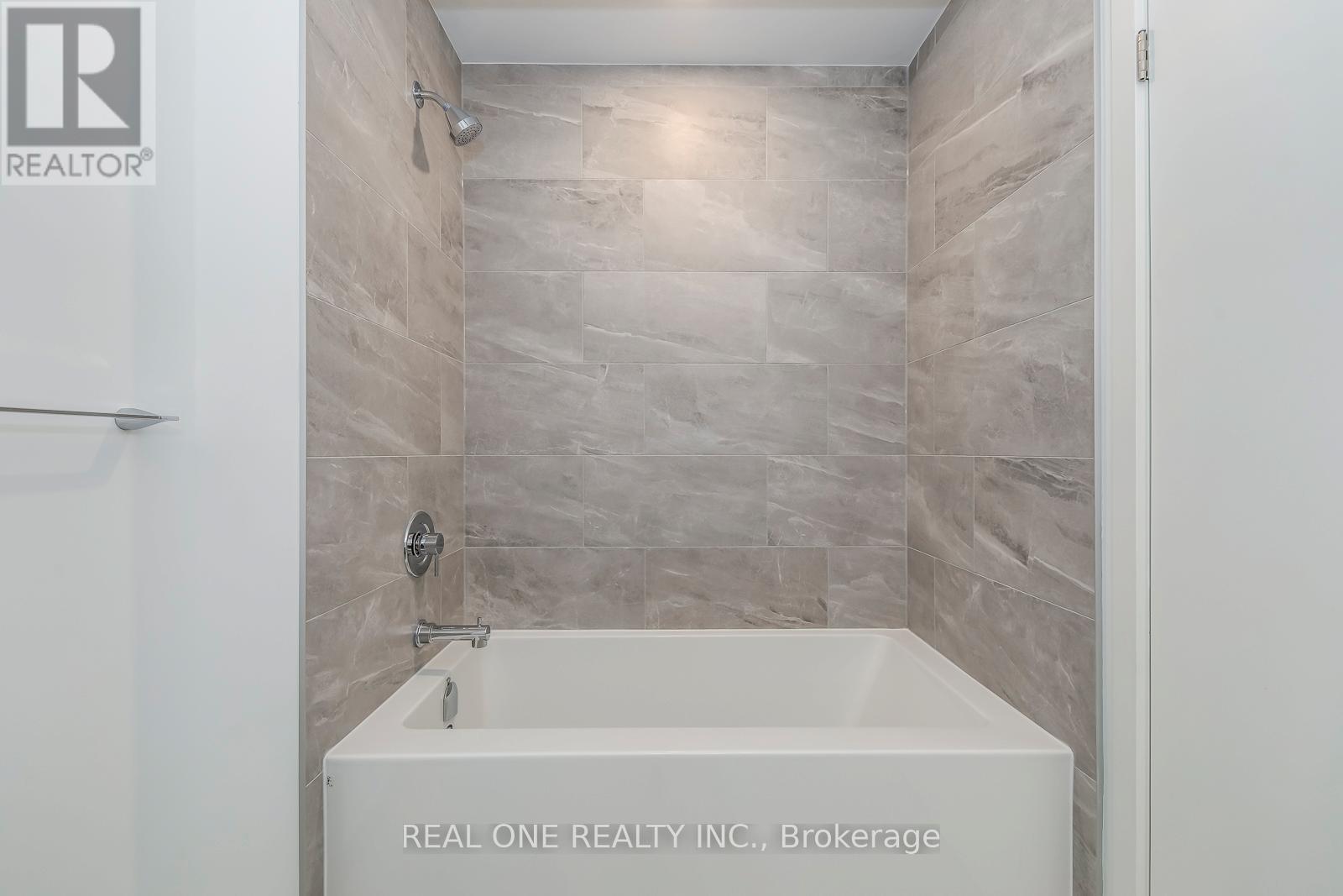 804 - 395 Square One Drive, Mississauga, Ontario  L5B 0P6 - Photo 32 - W12728686