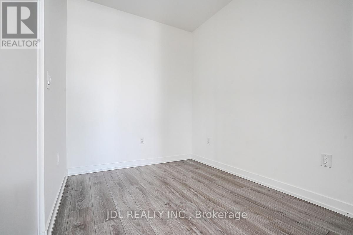 808 - 10 De Boers Drive, Toronto, Ontario  M3J 0G5 - Photo 34 - W12728764