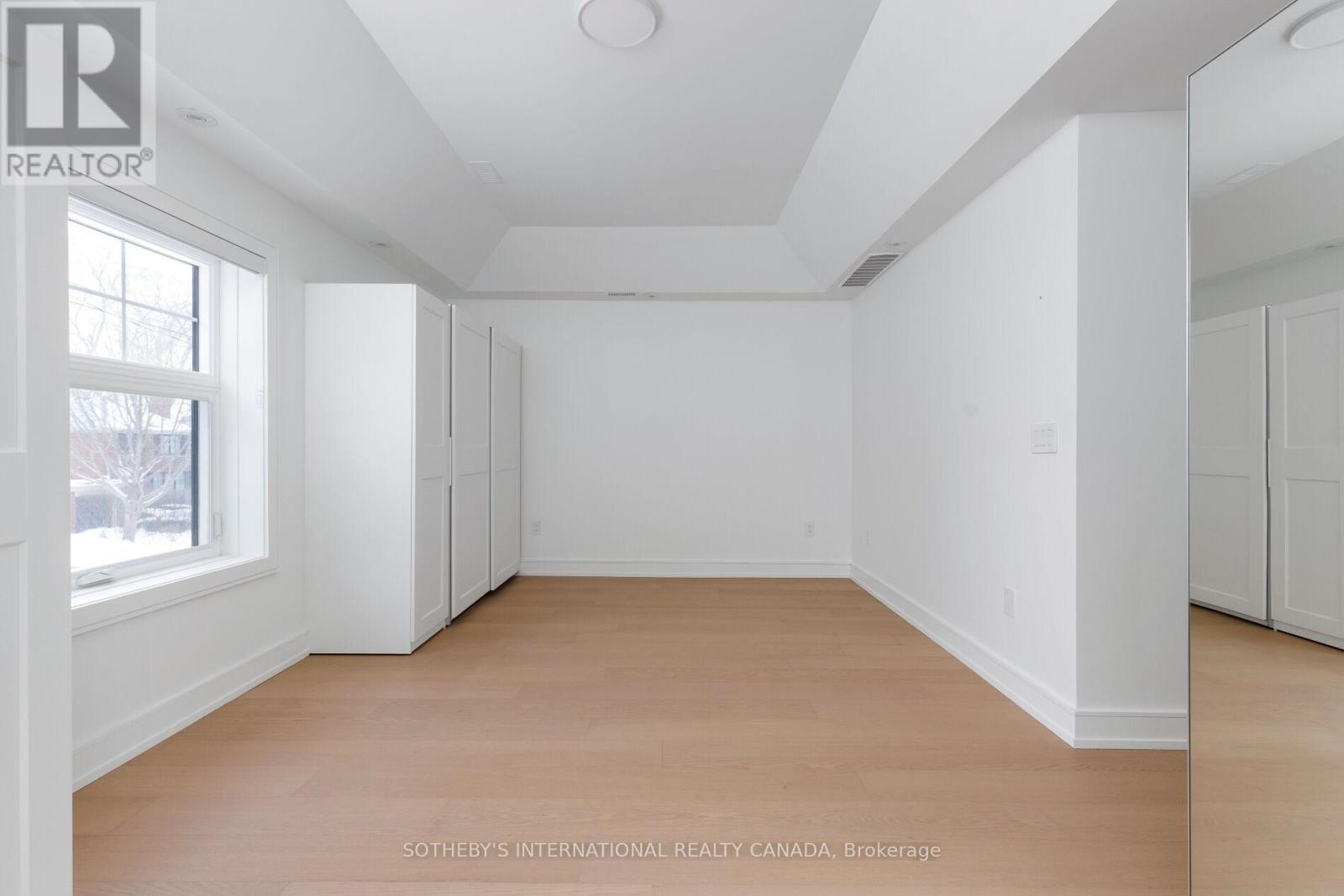 159 Humbervale Boulevard, Toronto, Ontario  M8Y 3P9 - Photo 27 - W12728770