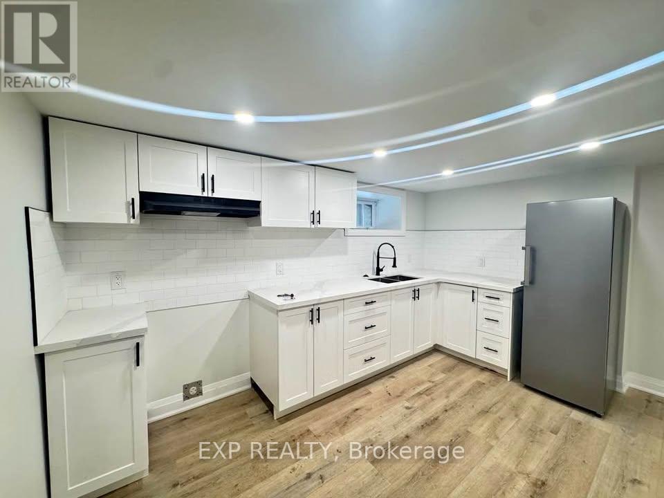 5 - 952 MAIN STREET E, Hamilton, Ontario