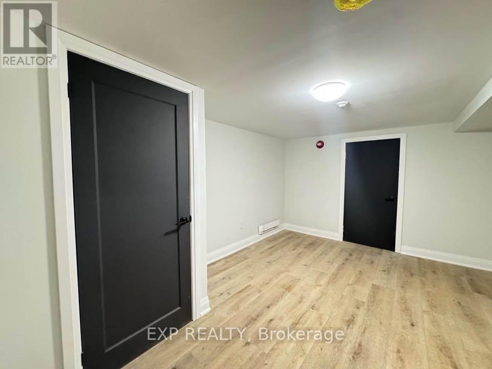 5 - 952 Main Street E, Hamilton, Ontario  L8M 1M8 - Photo 10 - X12728634