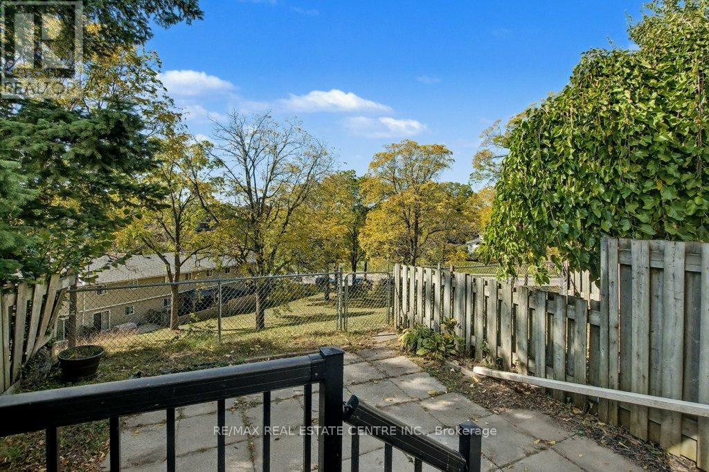 17 - 25 Upper Canada Drive, Kitchener, Ontario  N2P 1G2 - Photo 27 - X12728682