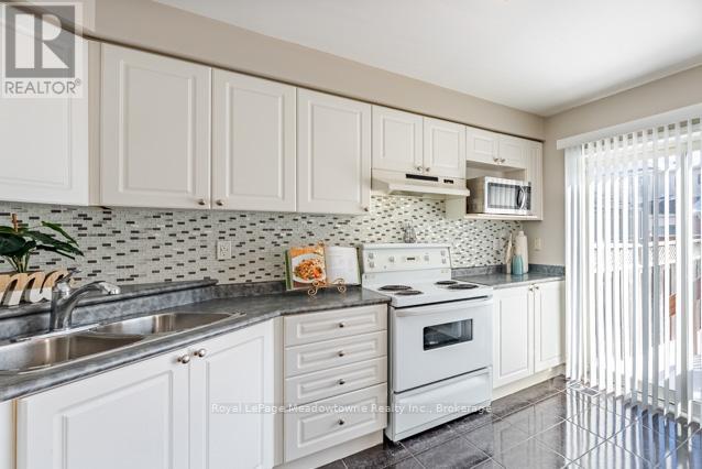 1637 Stover Crescent, Milton, Ontario  L9T 5N4 - Photo 15 - W12728882