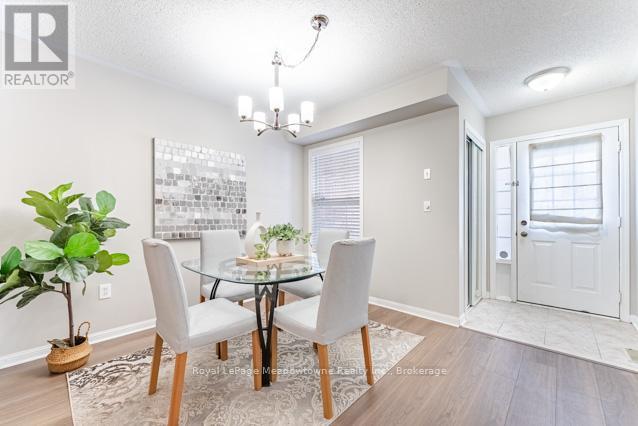 1637 Stover Crescent, Milton, Ontario  L9T 5N4 - Photo 4 - W12728882