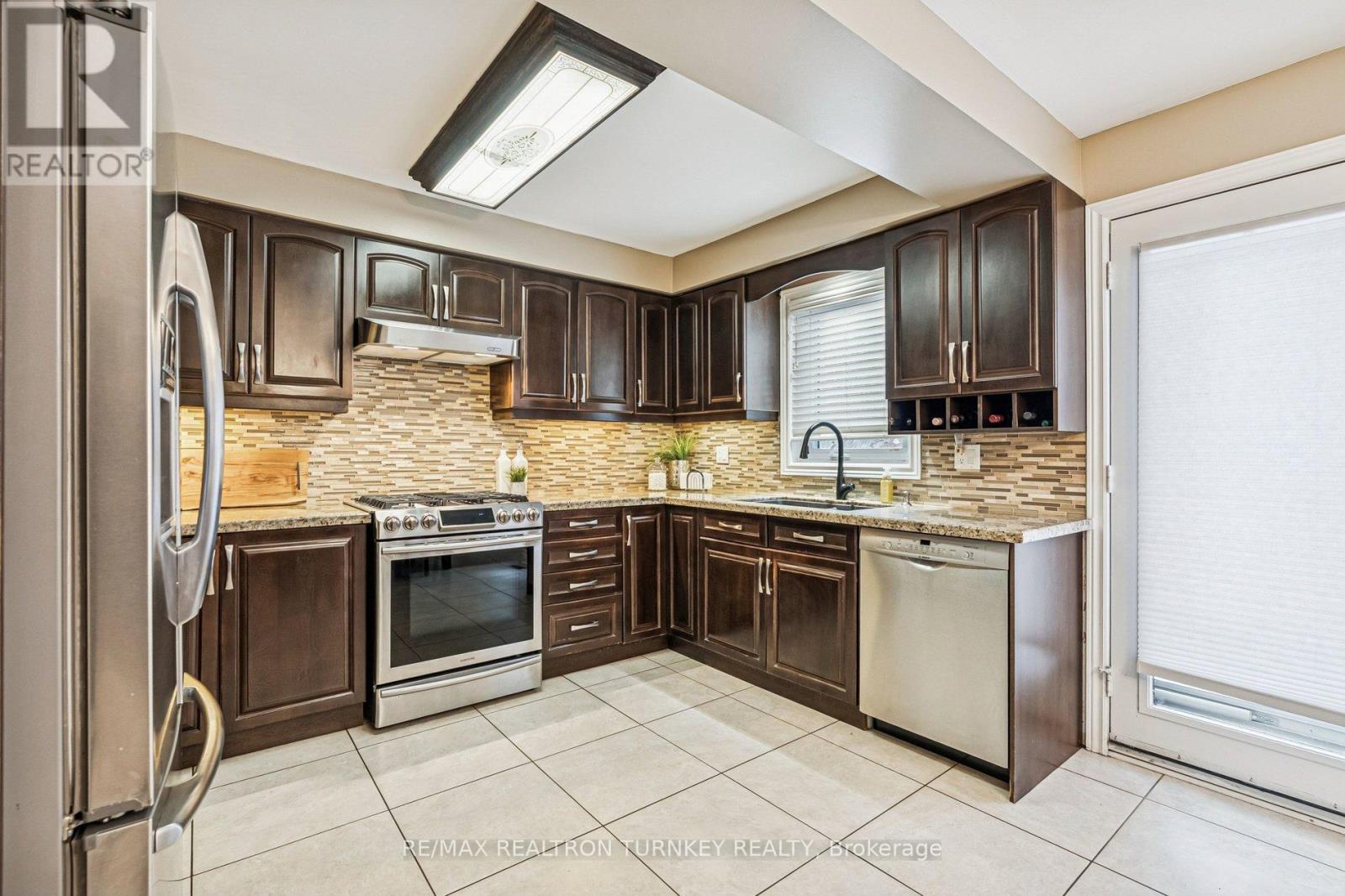 618 Ponting Place, Newmarket, Ontario  L3X 1T4 - Photo 14 - N12718066