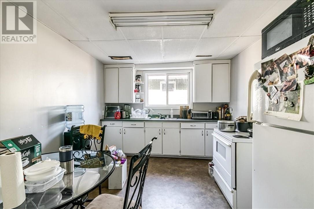 301 Albert Street, Espanola, Ontario P5E 1H1 - Photo 18 - 2126211