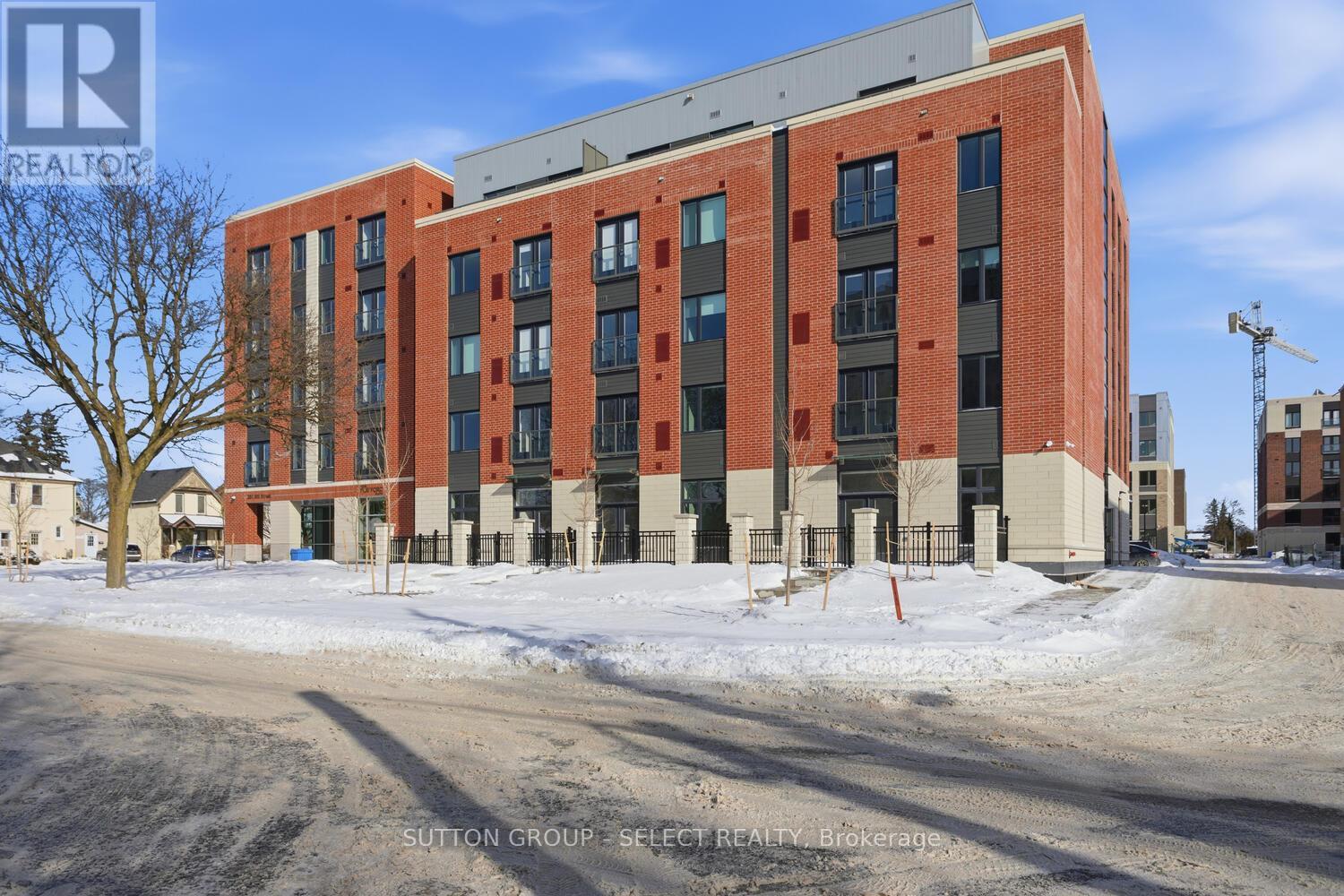 109 - 351 Hill Street, London East, Ontario  N6B 2M1 - Photo 2 - X12690426