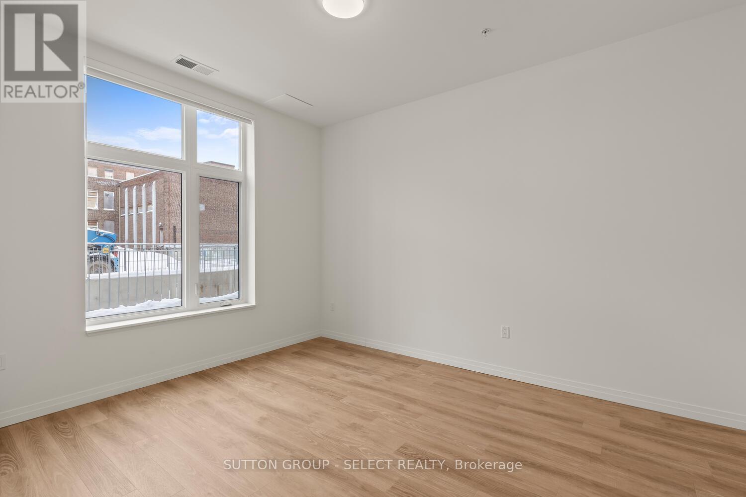 109 - 351 Hill Street, London East, Ontario  N6B 2M1 - Photo 18 - X12690426