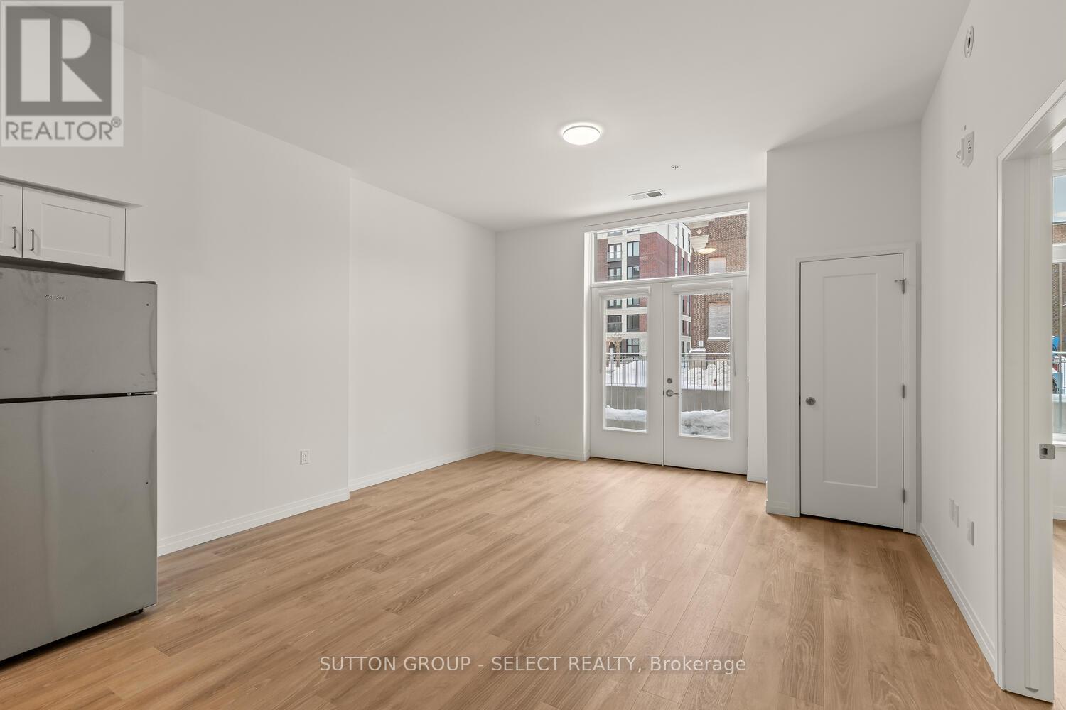 109 - 351 Hill Street, London East, Ontario  N6B 2M1 - Photo 15 - X12690426