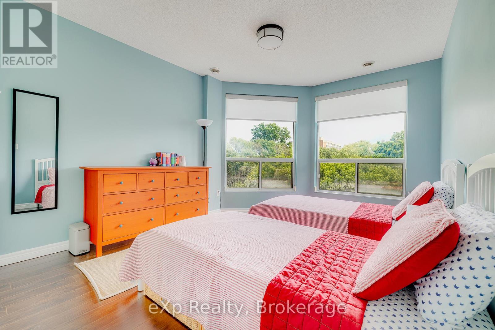 403 - 255 Keats Way, Waterloo, Ontario  N2L 6N6 - Photo 11 - X12728778