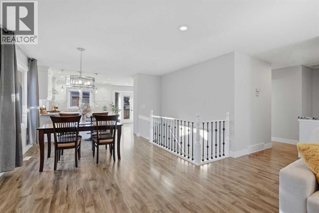 88 Woodfield Crescent Sw, Calgary, Alberta  T2W 3W4 - Photo 9 - A2278930