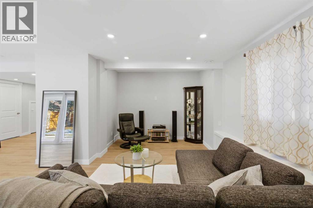 88 Woodfield Crescent Sw, Calgary, Alberta  T2W 3W4 - Photo 36 - A2278930