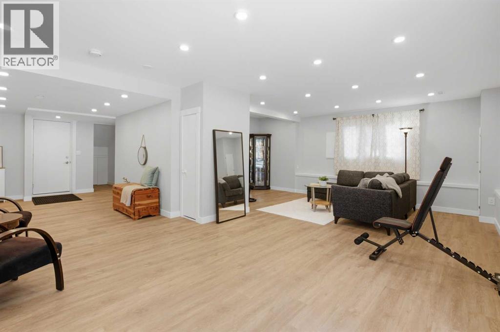 88 Woodfield Crescent Sw, Calgary, Alberta  T2W 3W4 - Photo 35 - A2278930