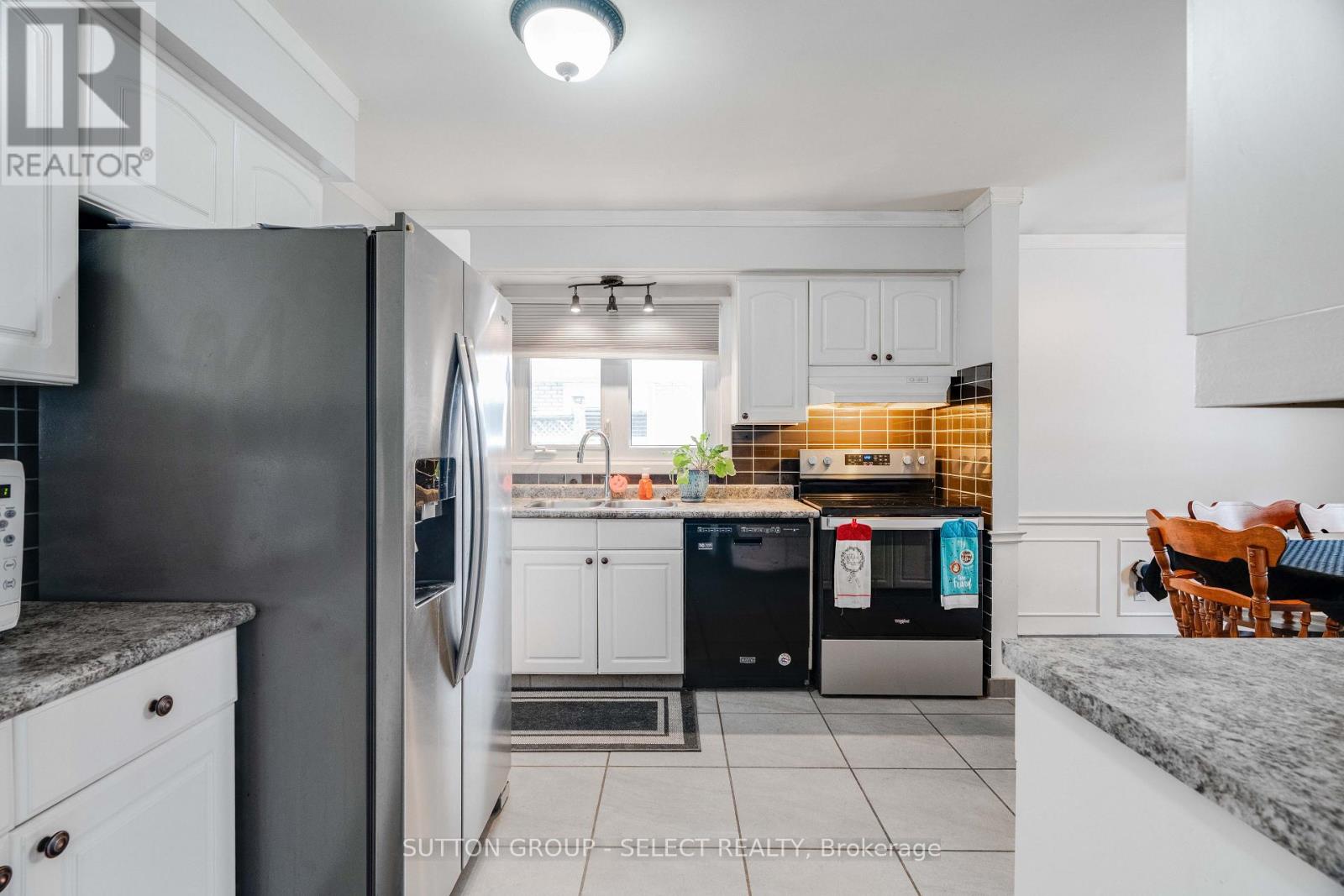 58 Villeneuve Crescent, London East, Ontario  N5V 1M8 - Photo 8 - X12728780