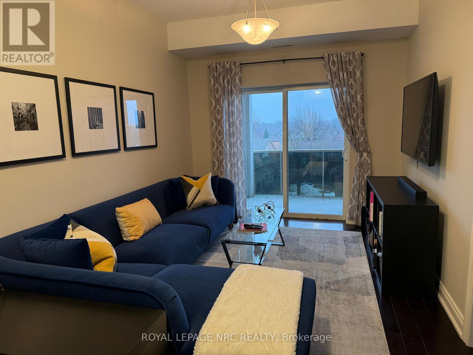 418 - 8111 Forest Glen Drive, Niagara Falls, Ontario  L2H 2Y7 - Photo 2 - X12728590