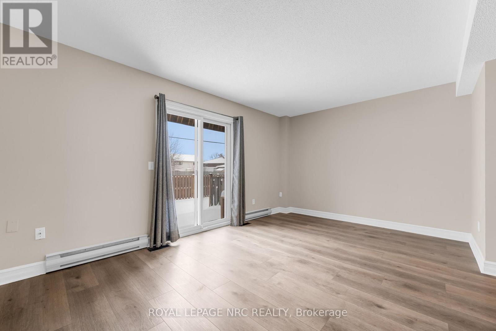 20 - 110 Silvan Drive, Welland, Ontario  L3C 6Z5 - Photo 9 - X12728818