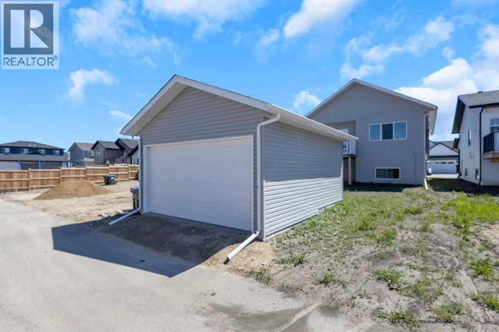 9 Ian Way, Sylvan Lake, Alberta  T4S 0W5 - Photo 13 - A2281258