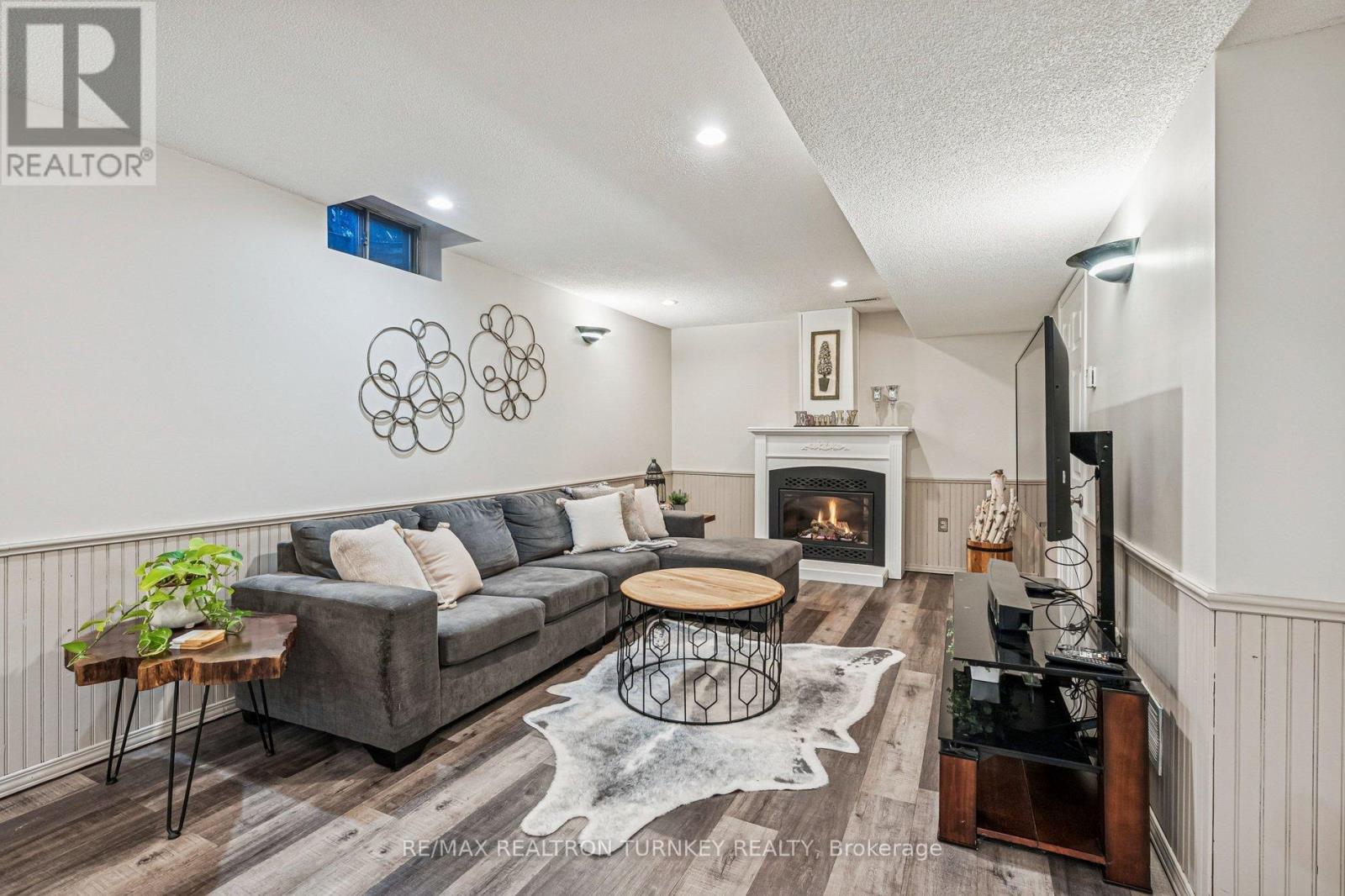 618 Ponting Place, Newmarket, Ontario  L3X 1T4 - Photo 36 - N12718066