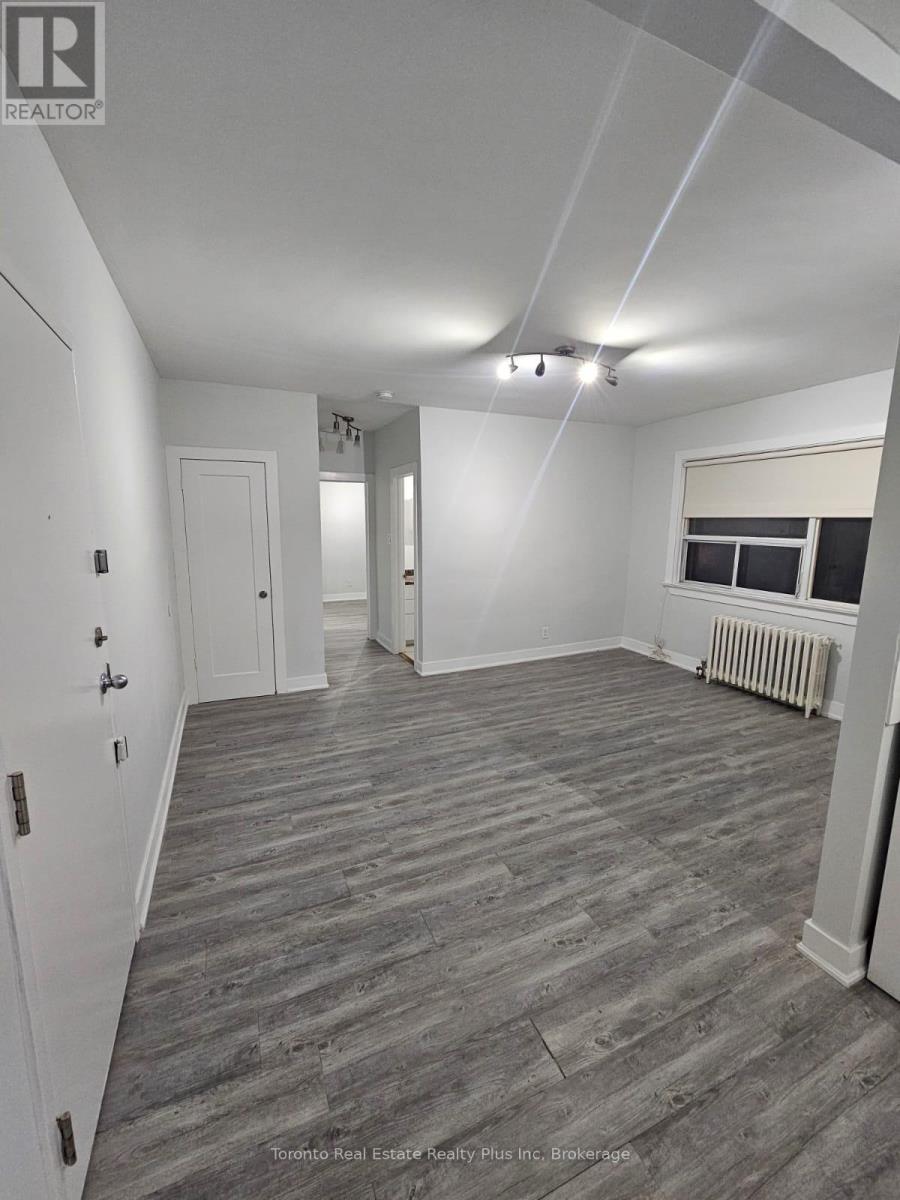 102 - 1566 AVENUE ROAD, Toronto, Ontario