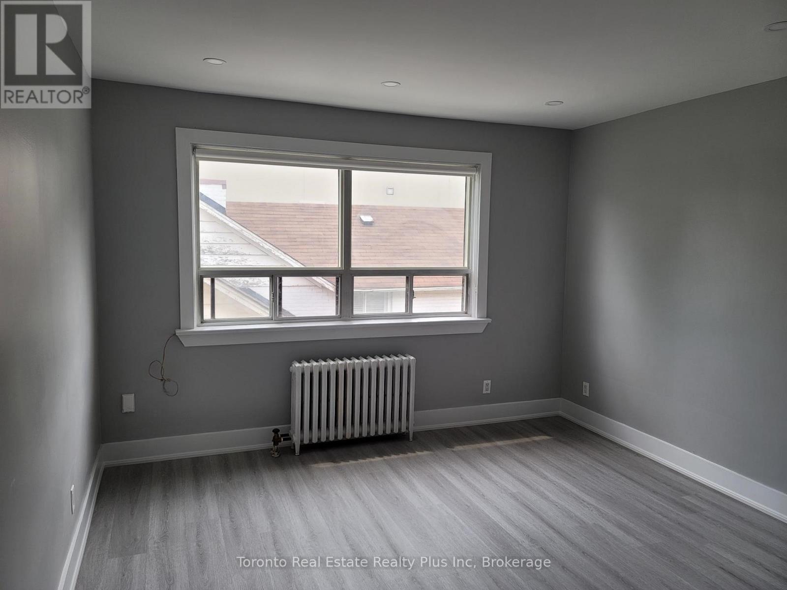 304 - 312 Douglas Avenue, Toronto, Ontario  M5M 1H1 - Photo 2 - C12413338