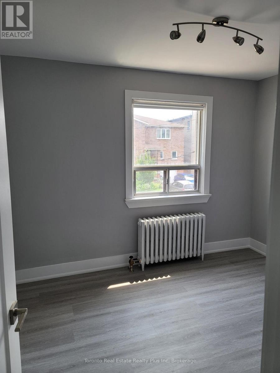 304 - 312 Douglas Avenue, Toronto, Ontario  M5M 1H1 - Photo 8 - C12413338