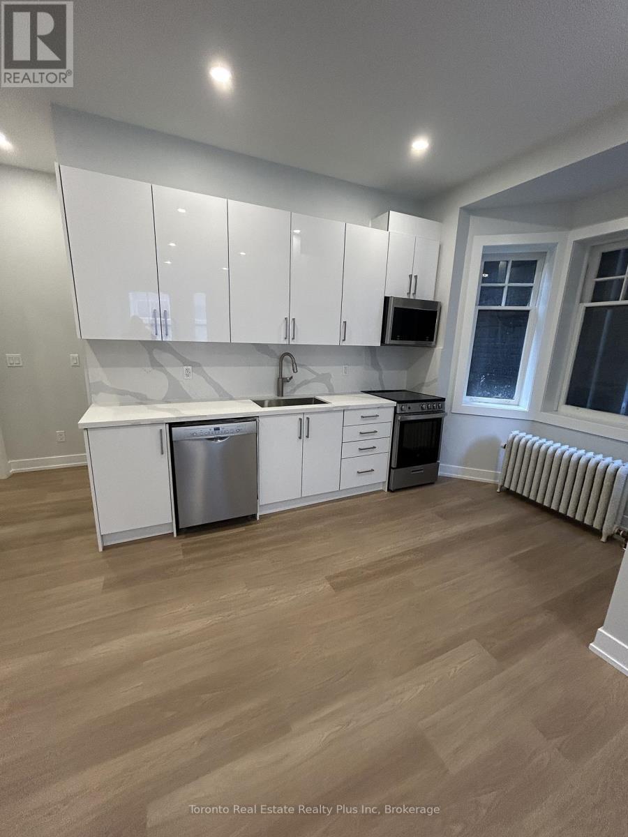 5 - 592 Church Street, Toronto, Ontario  M4Y 2E5 - Photo 5 - C12582110