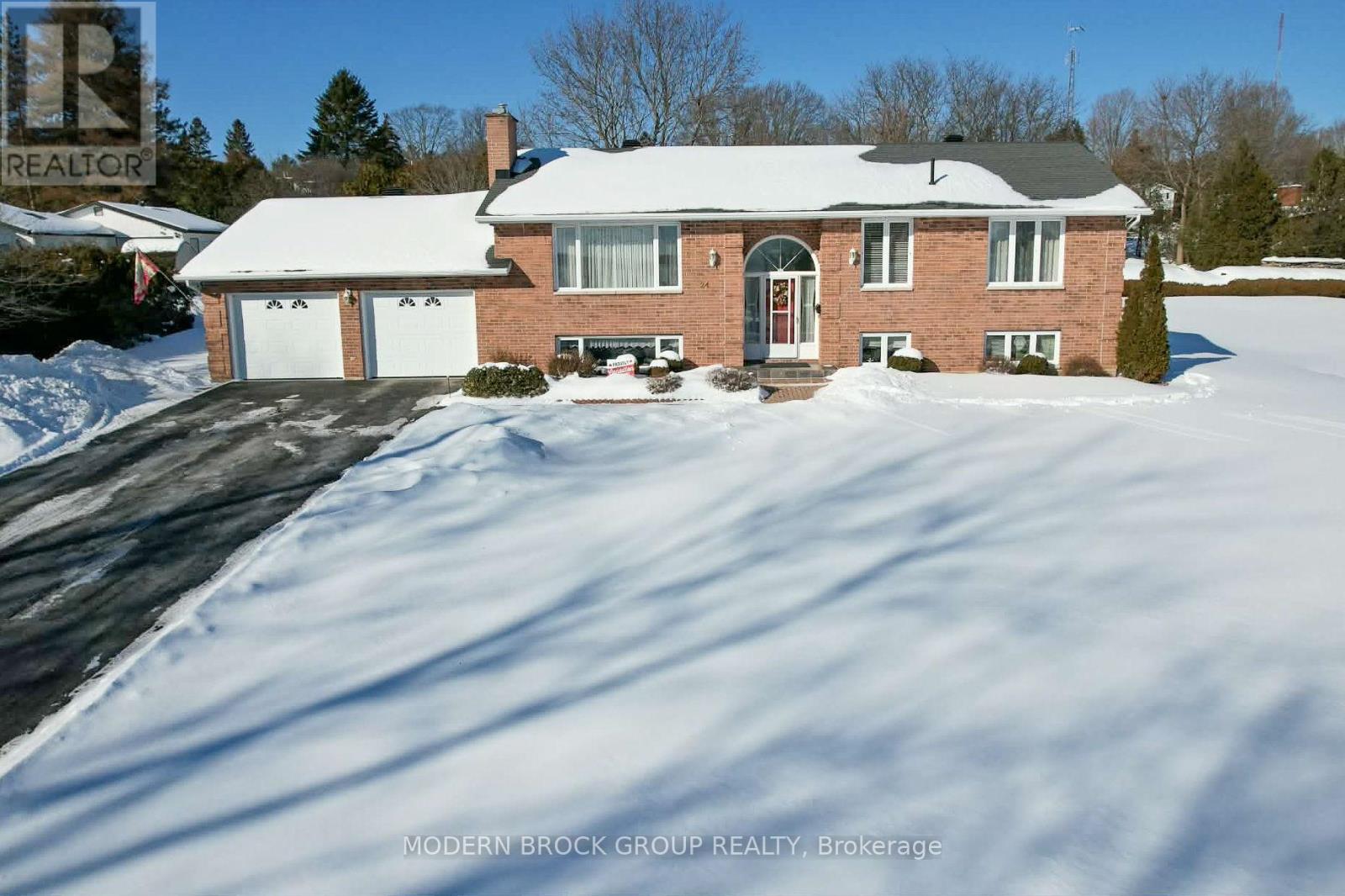 24 Bernard Crescent, Augusta, Ontario  K0E 1P0 - Photo 1 - X12728800