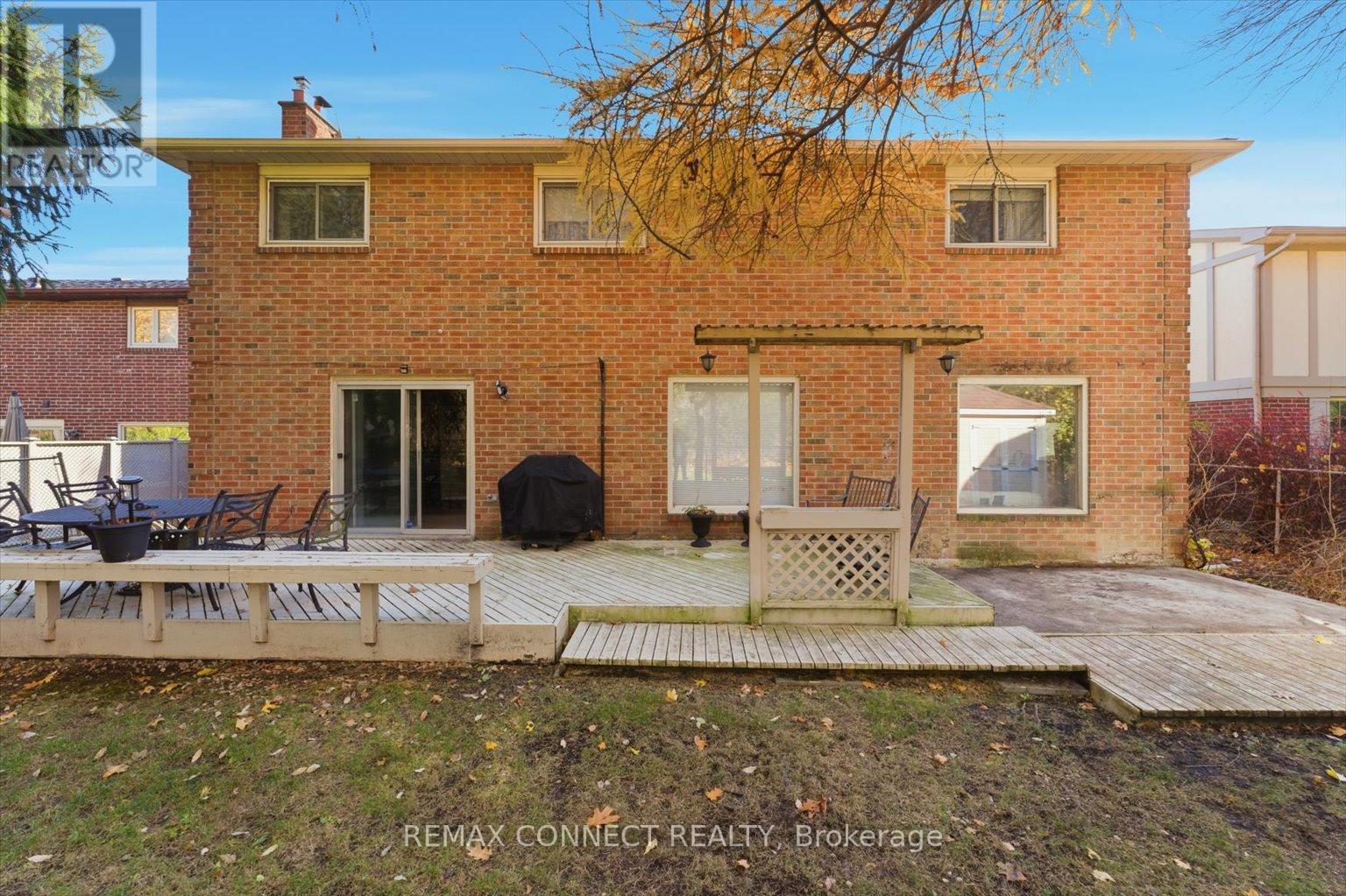 4307 Garnetwood Chase, Mississauga, Ontario  L4W 2H1 - Photo 43 - W12626926