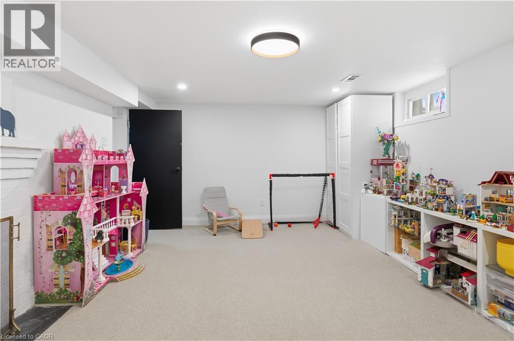 115 Roslin Avenue S, Waterloo, Ontario  N2L 2H3 - Photo 23 - 40800754