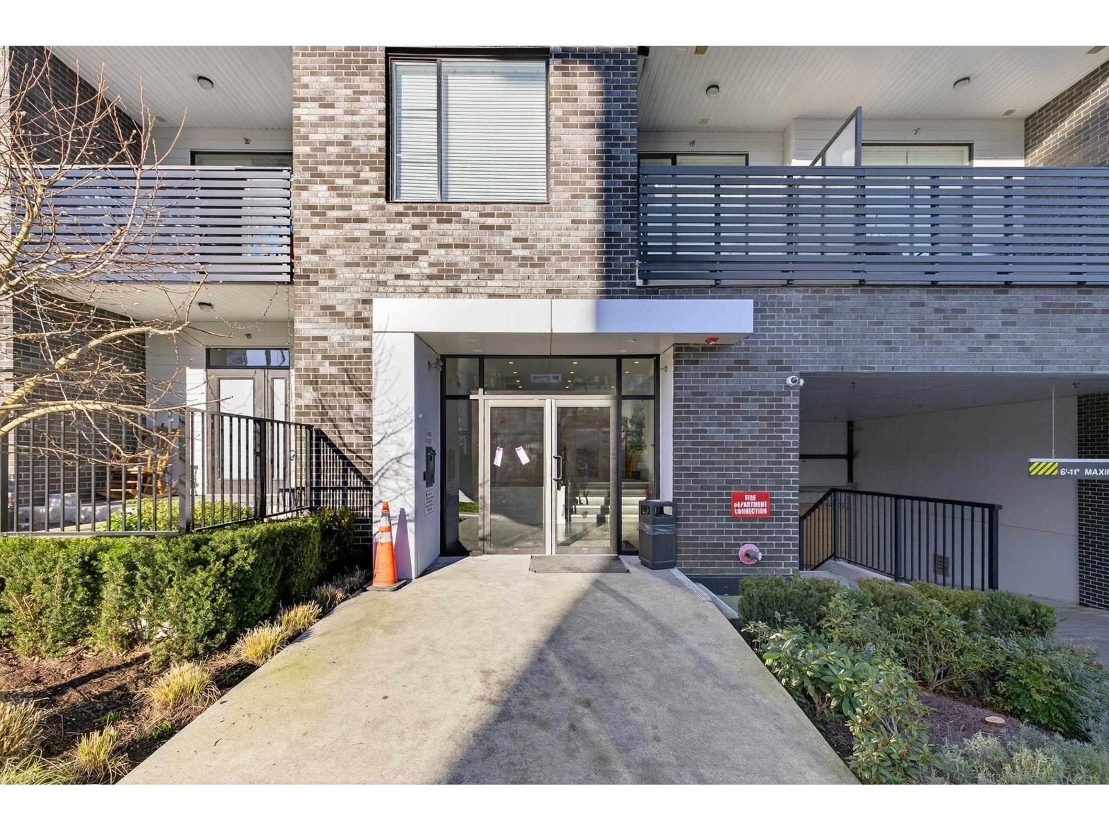 606 13623 81a Avenue, Surrey, British Columbia V3W 3N7 - Photo 3 - R3082711