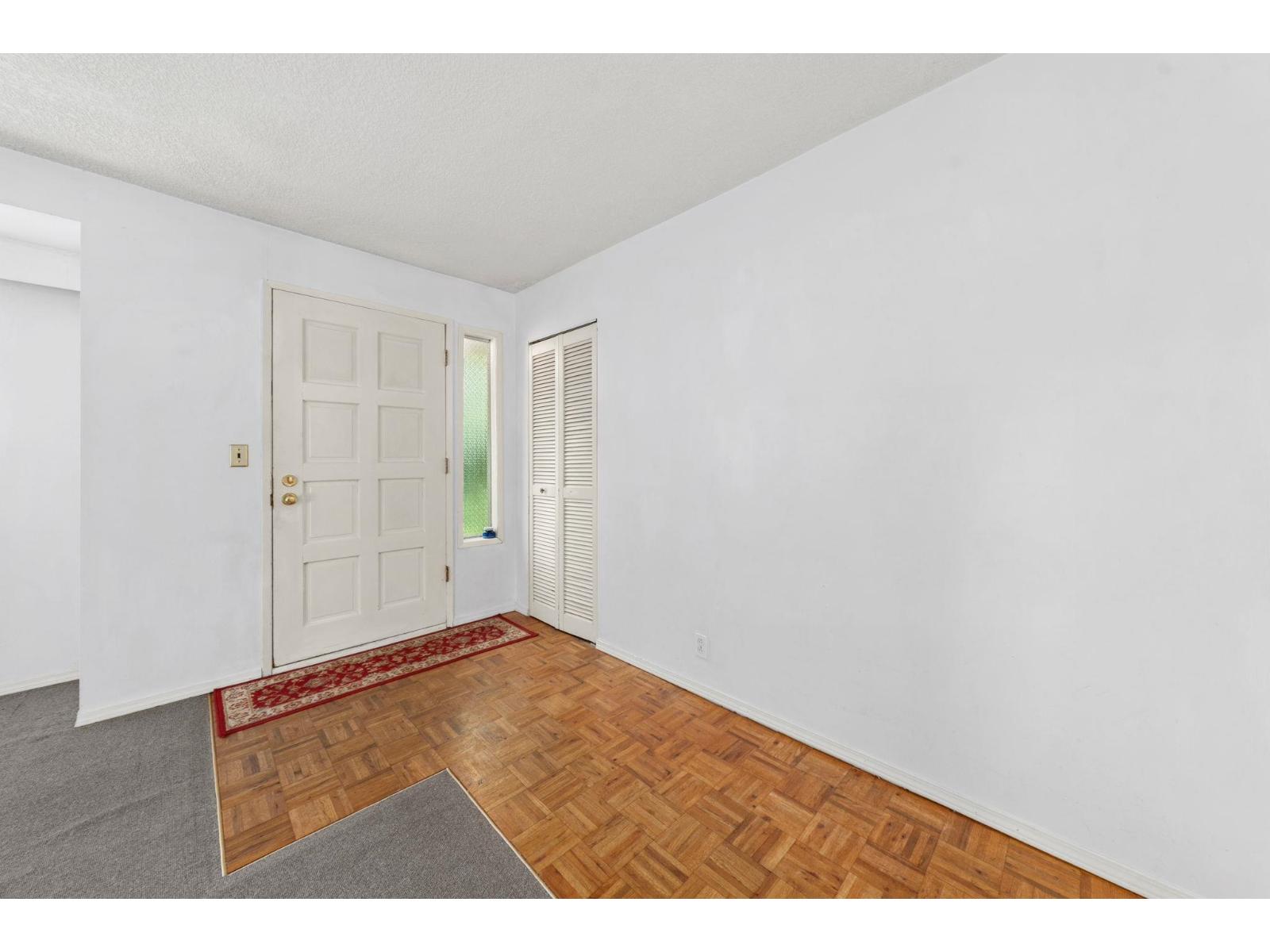 14750 60 Avenue, Surrey, British Columbia  V3S 1R7 - Photo 3 - R3082424