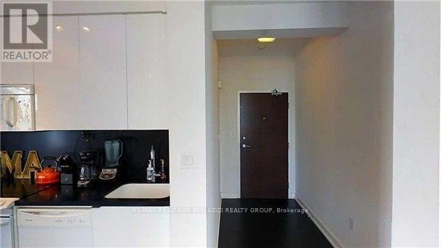 3912 - 15 Iceboat Terrace, Toronto, Ontario  M5V 4A5 - Photo 2 - C12728822