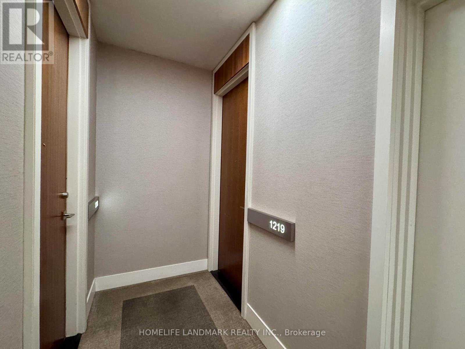 1219 - 111 St Clair Avenue W, Toronto, Ontario  M4V 1N5 - Photo 10 - C12728870