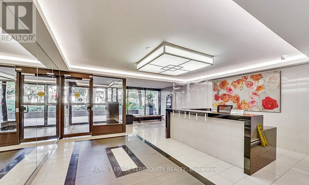 1505 - 40 Homewood Avenue, Toronto, Ontario  M4Y 2K2 - Photo 16 - C12728874