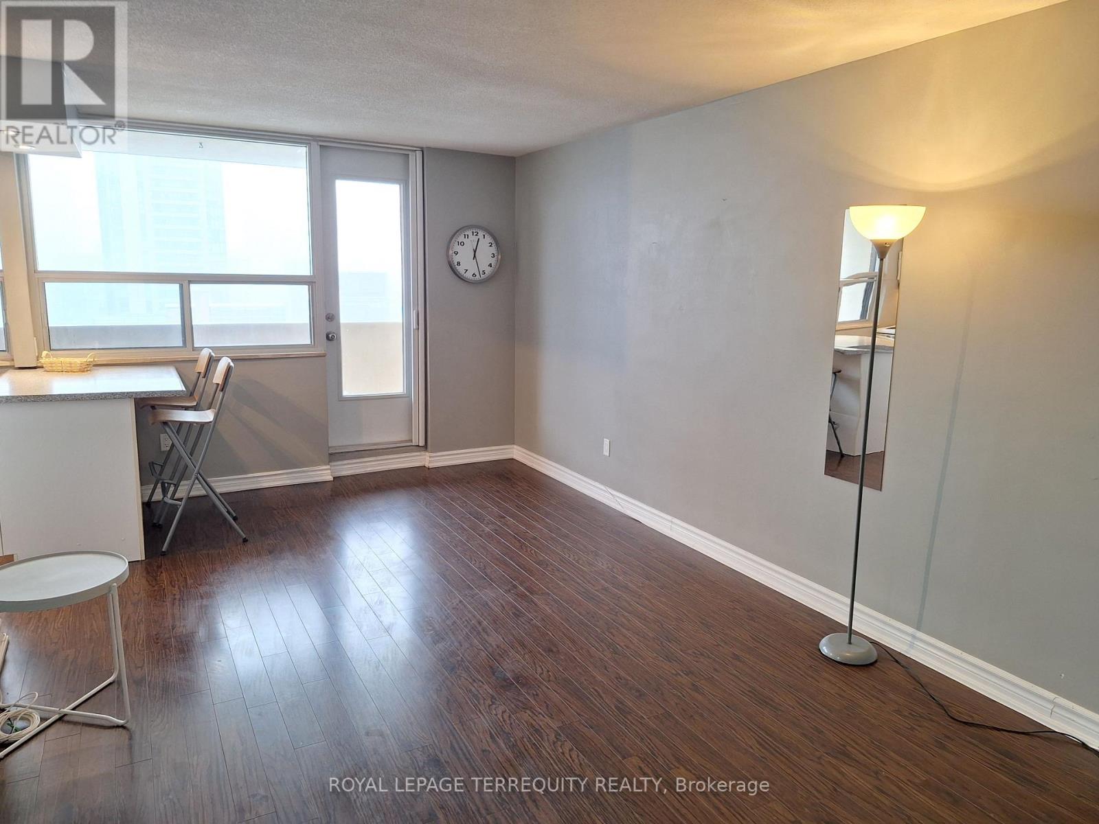 1505 - 40 Homewood Avenue, Toronto, Ontario  M4Y 2K2 - Photo 5 - C12728874