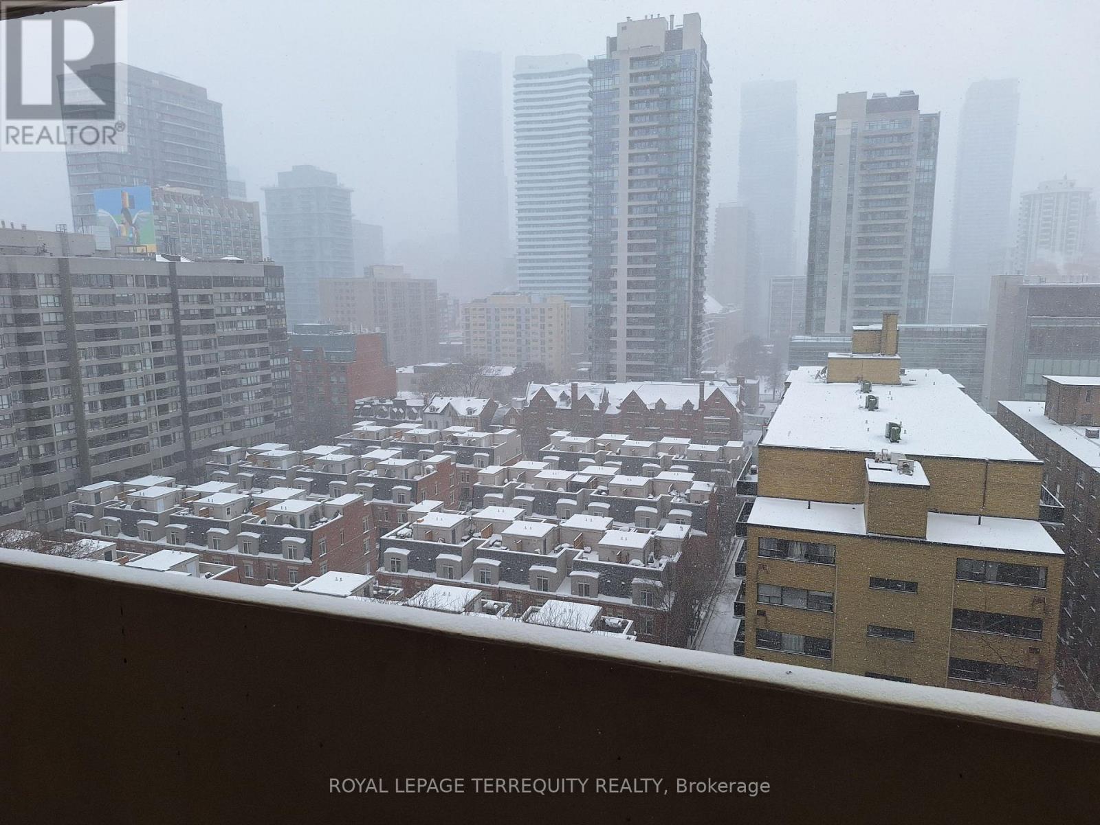 1505 - 40 Homewood Avenue, Toronto, Ontario  M4Y 2K2 - Photo 9 - C12728874