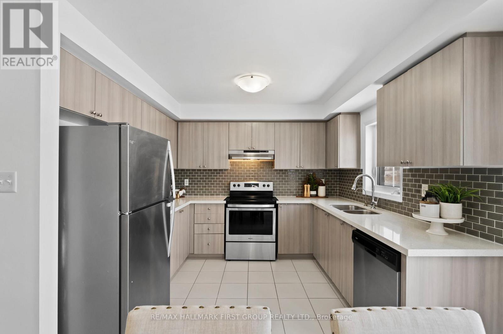 2609 Deputy Minister Path, Oshawa, Ontario  L1L 0M7 - Photo 13 - E12728786