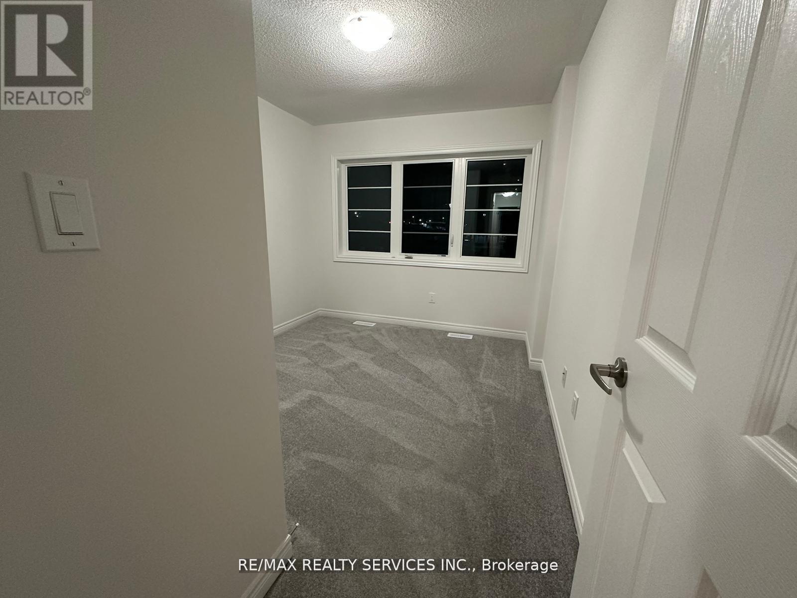 93 Air Dancer Crescent, Oshawa, Ontario  L1L 0V3 - Photo 12 - E12728814