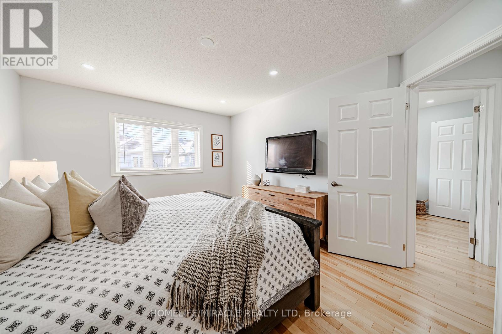 113 James Govan Drive, Whitby, Ontario  L1N 0H4 - Photo 19 - E12728834