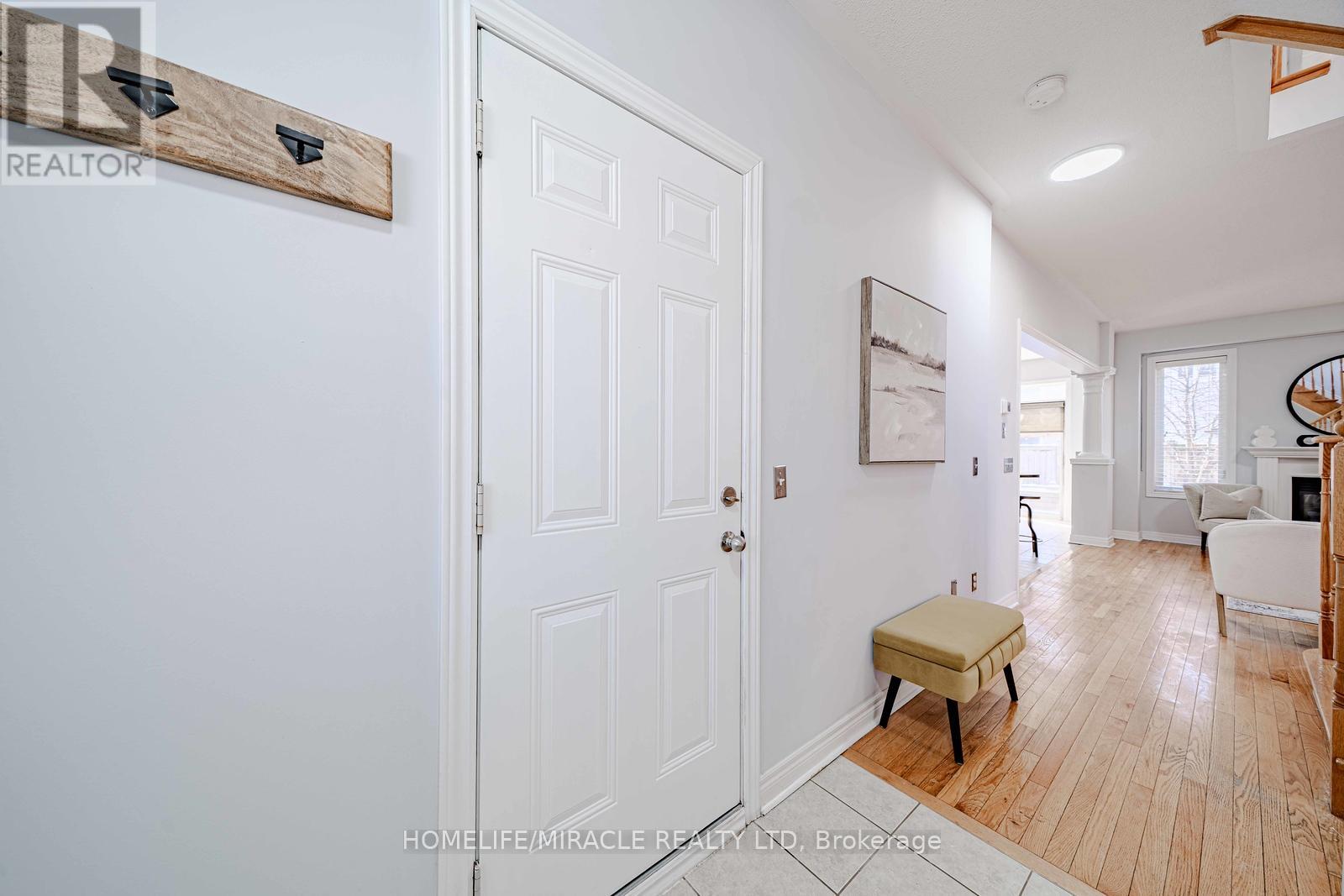 113 James Govan Drive, Whitby, Ontario  L1N 0H4 - Photo 5 - E12728834