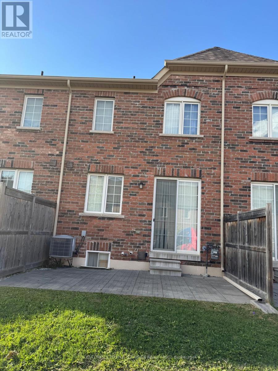 78 Utopia Way, Brampton, Ontario  L6P 4A5 - Photo 9 - W12665742