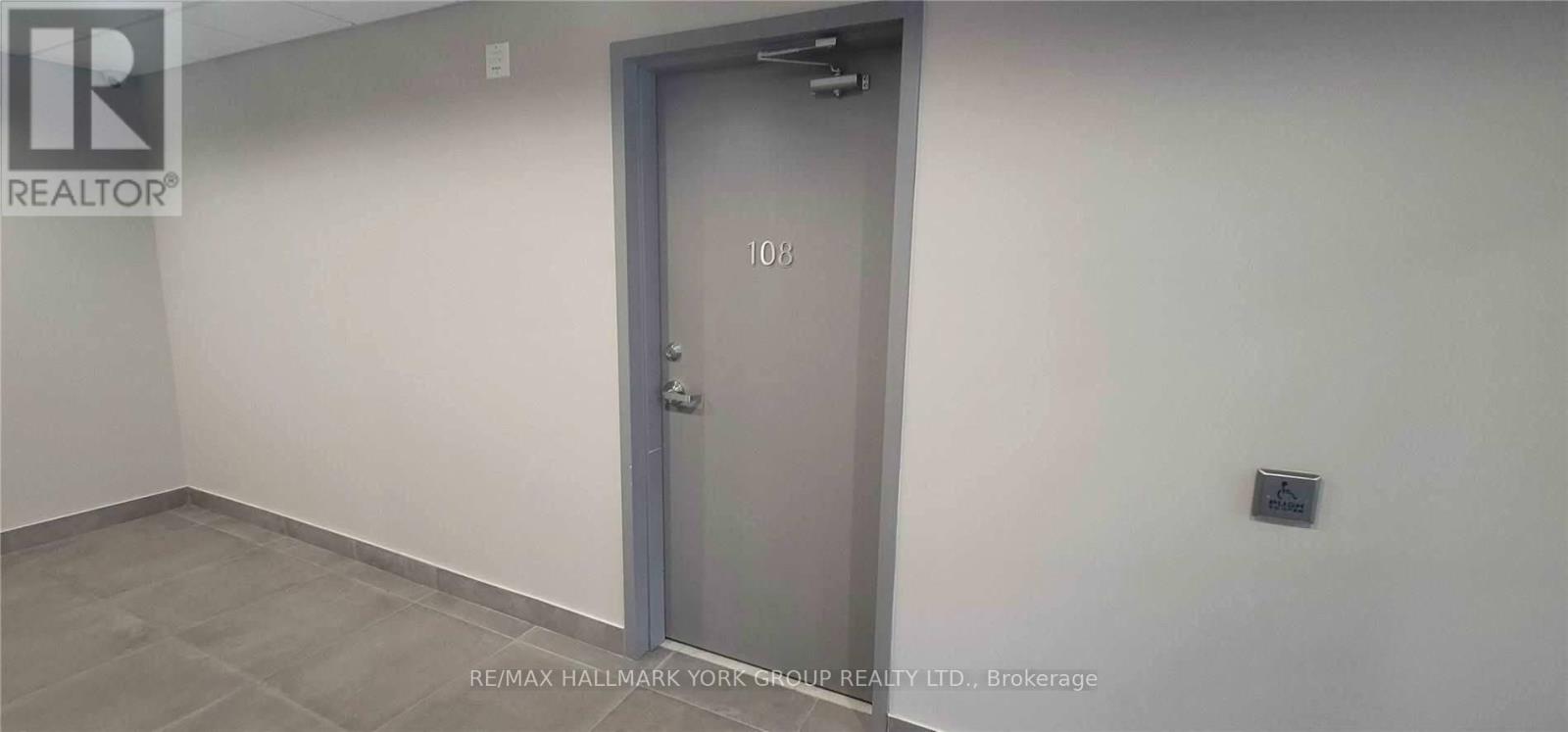 108 - 32 WELLINGTON STREET E, Aurora, Ontario