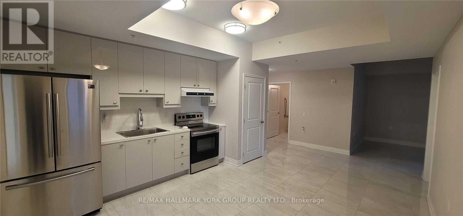 108 - 32 Wellington Street E, Aurora, Ontario  L4G 1H5 - Photo 4 - N12728806