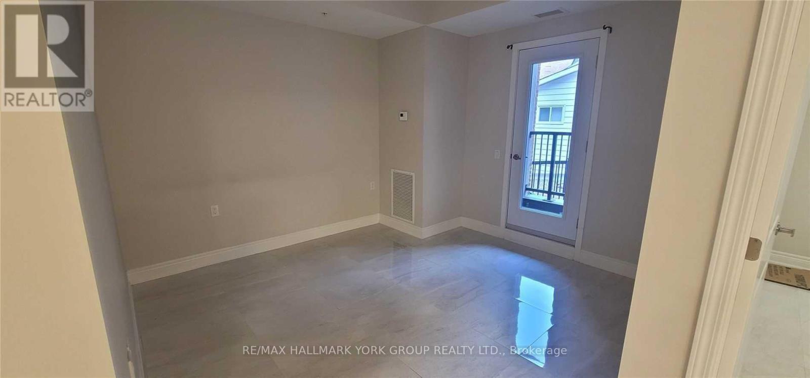 108 - 32 Wellington Street E, Aurora, Ontario  L4G 1H5 - Photo 7 - N12728806